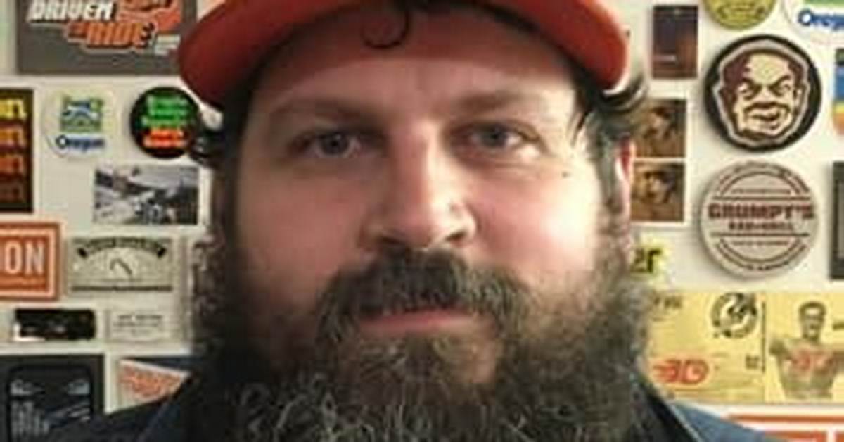 Aaron Draplin Net Worth, Age, Height, Bio, Birthday, Wiki!