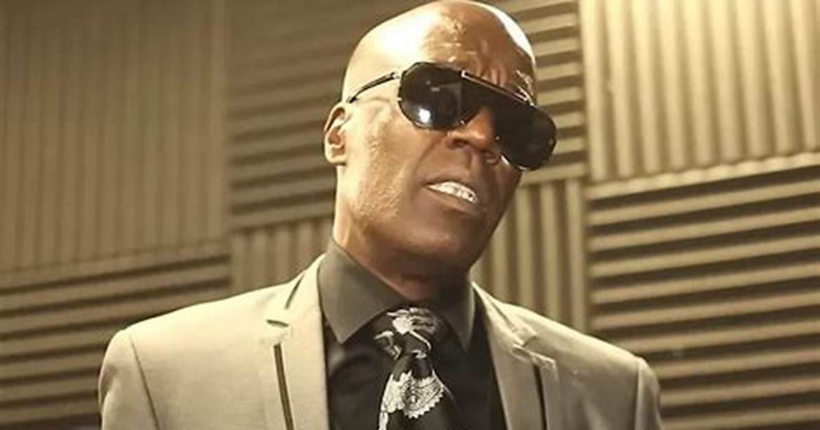 Aaron Hall Net Worth, Age, Height, Bio, Birthday, Wiki!