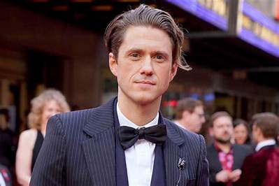 Aaron Tveit Net Worth, Age, Height, Bio, Birthday, Wiki!