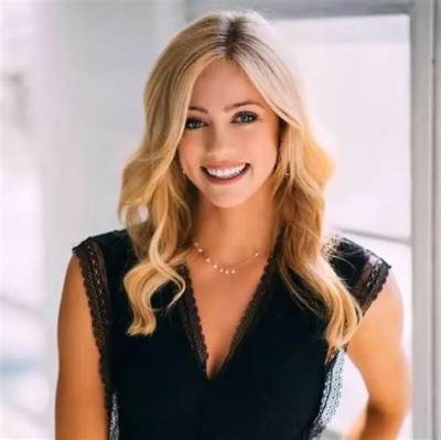 Abby Hornacek Net Worth, Age, Height, Bio, Birthday, Wiki!