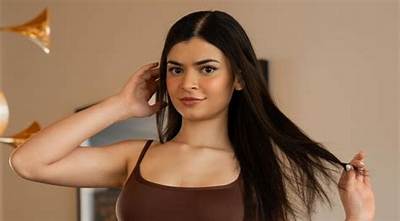 Adela Juarez - Net Worth, Age, Height, Birthday, Bio, Wiki!