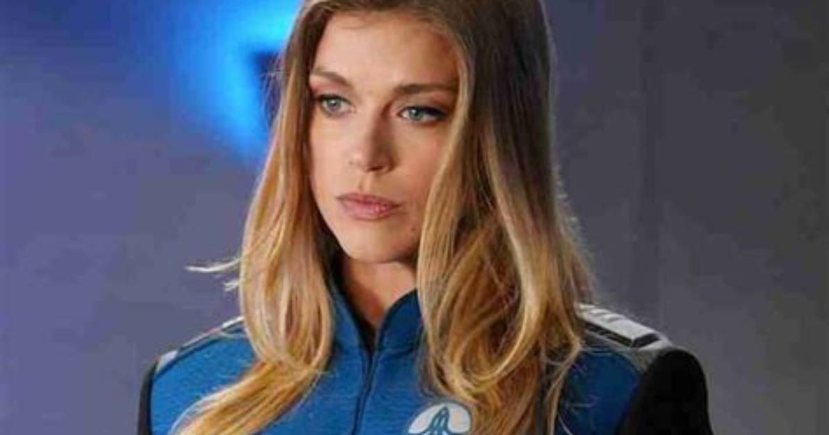 Adrianne Frost Net Worth, Age, Height, Bio, Birthday, Wiki!
