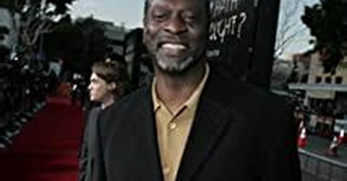 Afemo Omilami - Net Worth, Age, Height, Birthday, Bio, Wiki!