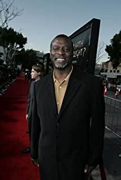 Afemo Omilami - Net Worth, Age, Height, Birthday, Bio, Wiki!