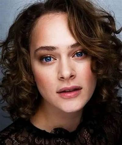 Aglaya Tarasova - Net Worth, Age, Height, Birthday, Bio, Wiki!