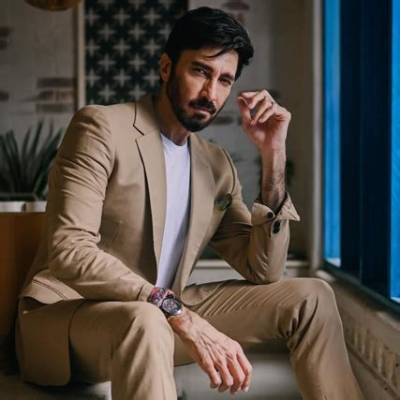 Aijaz Aslam Net Worth, Age, Height, Bio, Birthday, Wiki!