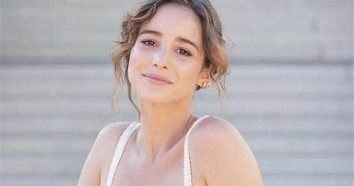 Alba Baptista Net Worth 2024, Age, Height, Bio, Birthday, Wiki!