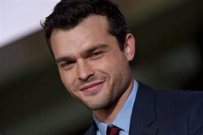 Alden Ehrenreich Net Worth, Age, Height, Bio, Birthday, Wiki!