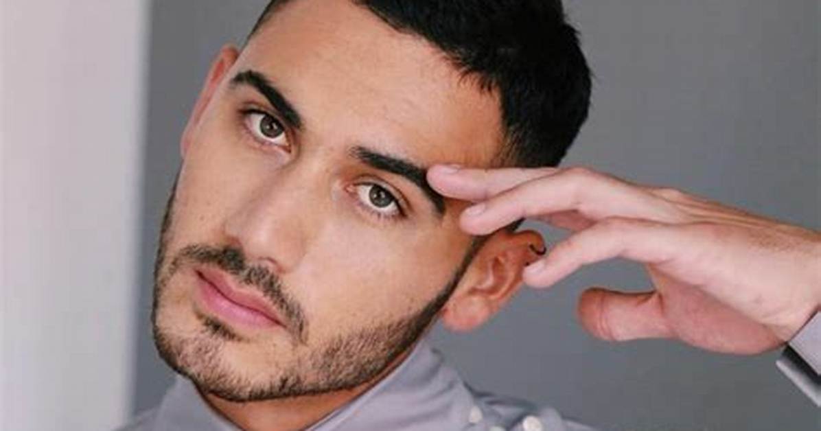 Alejandro Speitzer - Net Worth, Age, Height, Birthday, Bio, Wiki!