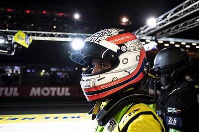 Alex Brundle - Net Worth, Age, Height, Birthday, Bio, Wiki!