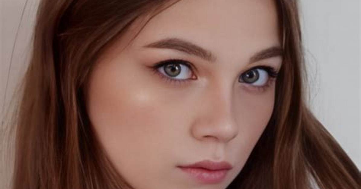 Alex Clarke - Net Worth, Age, Height, Birthday, Bio, Wiki!
