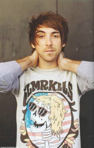 Alex Gaskarth Net Worth, Age, Height, Bio, Birthday, Wiki!