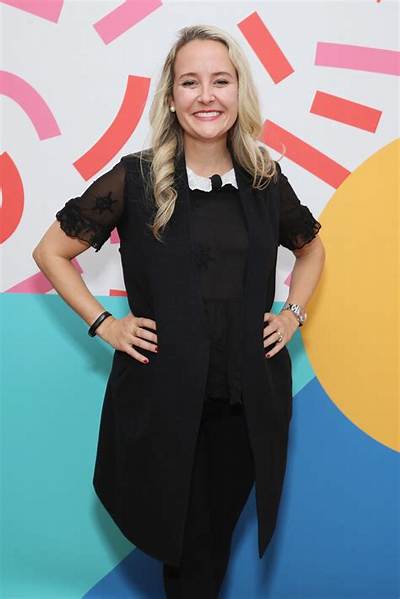 Alexa Von Tobel - Net Worth, Age, Height, Birthday, Bio, Wiki!