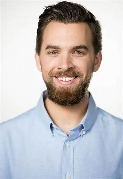 Alexander Weiss Net Worth, Age, Height, Bio, Birthday, Wiki!