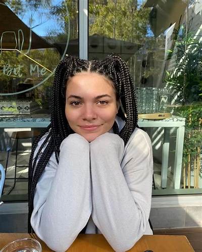 Alexandria Zahra Jones Net Worth, Age, Height, Bio, Birthday, Wiki!