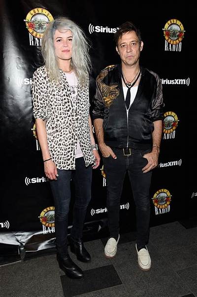 Alison Mosshart Net Worth, Age, Height, Bio, Birthday, Wiki!