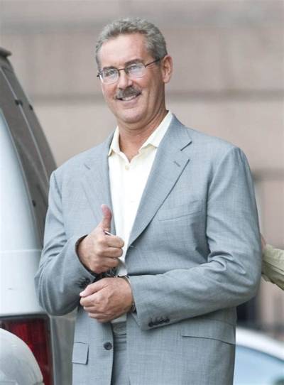 Allen Stanford - Net Worth, Age, Height, Birthday, Bio, Wiki!