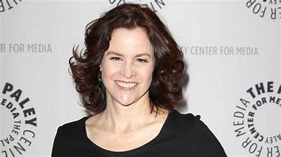Ally Sheedy Net Worth, Age, Height, Bio, Birthday, Wiki!