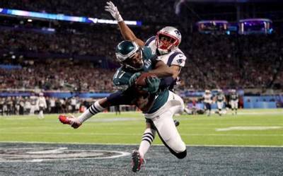 Alshon Jeffery - Net Worth, Age, Height, Birthday, Bio, Wiki!