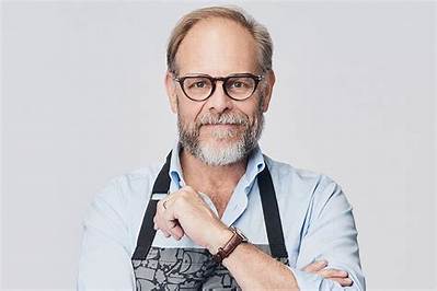 Alton Brown Net Worth, Age, Height, Bio, Birthday, Wiki!