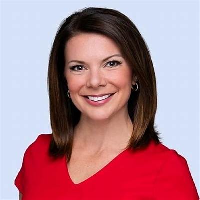 Amanda Crawford Net Worth, Age, Height, Bio, Birthday, Wiki!