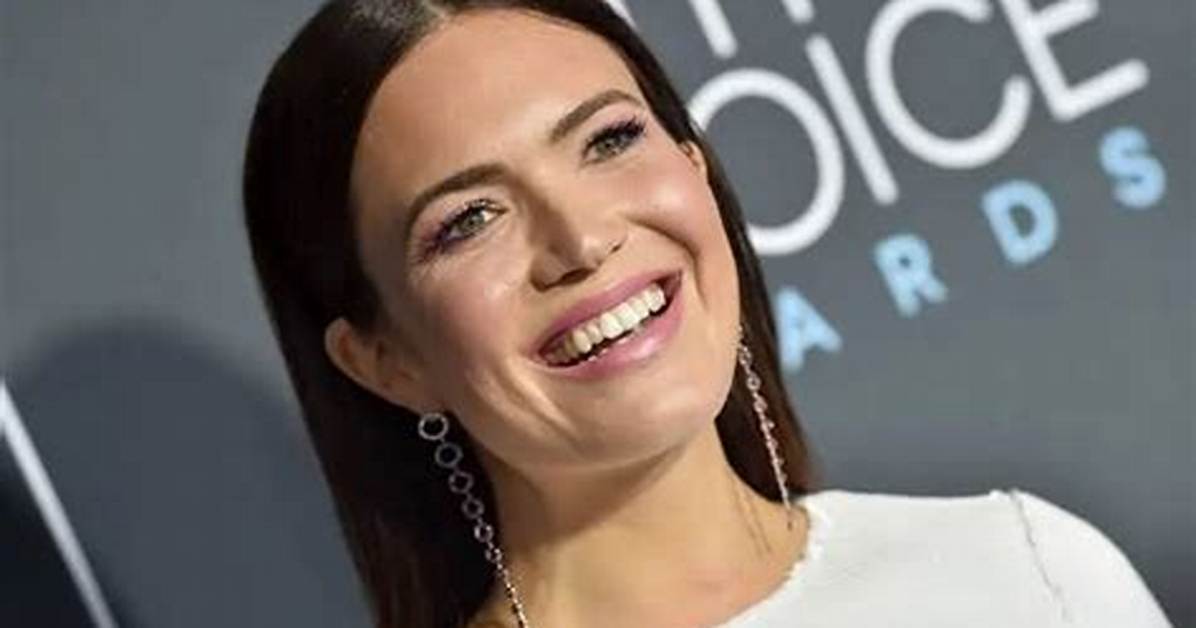 Amanda Leigh Dunn - Net Worth, Age, Height, Birthday, Bio, Wiki!