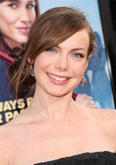 Amanda Walsh Net Worth 2024, Age, Height, Bio, Birthday, Wiki!