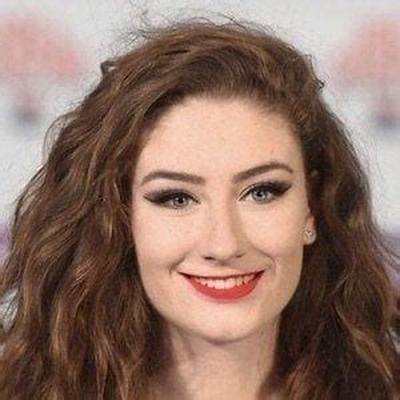 Amber Doig-Thorne Net Worth, Age, Height, Bio, Birthday, Wiki!