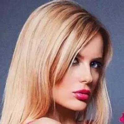 Amber Sienna Net Worth, Age, Height, Bio, Birthday, Wiki!