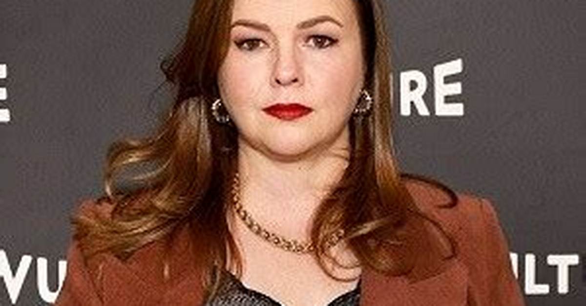 Amber Tamblyn Net Worth, Age, Height, Bio, Birthday, Wiki!