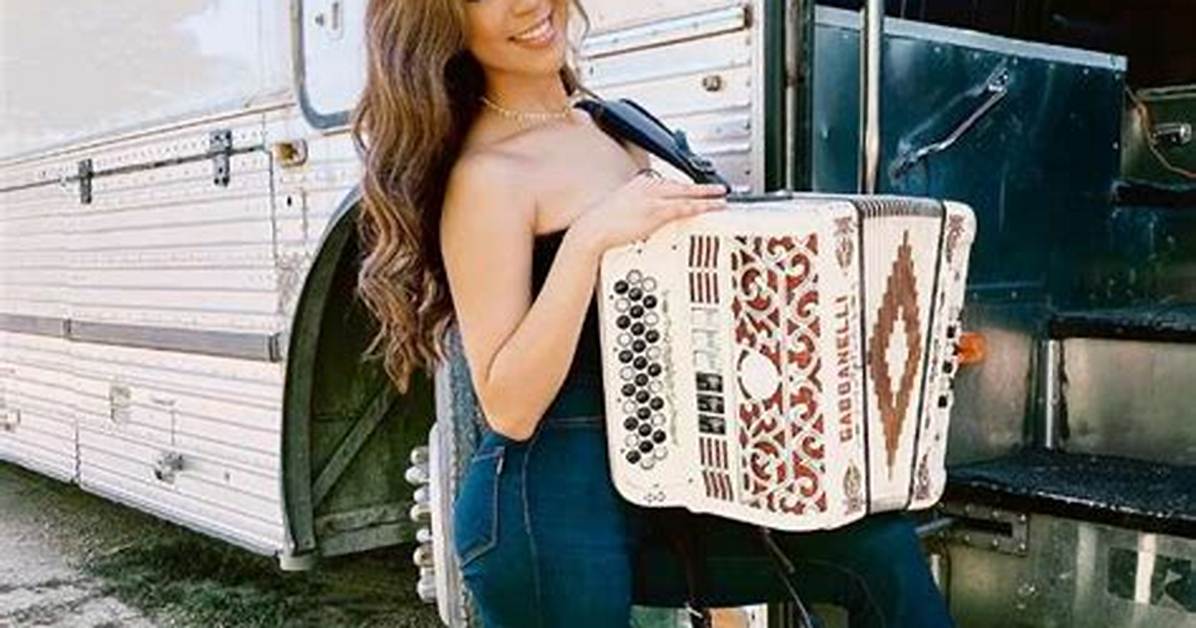 America Cuevas - Net Worth, Age, Height, Birthday, Bio, Wiki!
