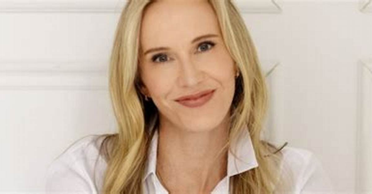 Amy Griffin - Net Worth, Age, Height, Birthday, Bio, Wiki!