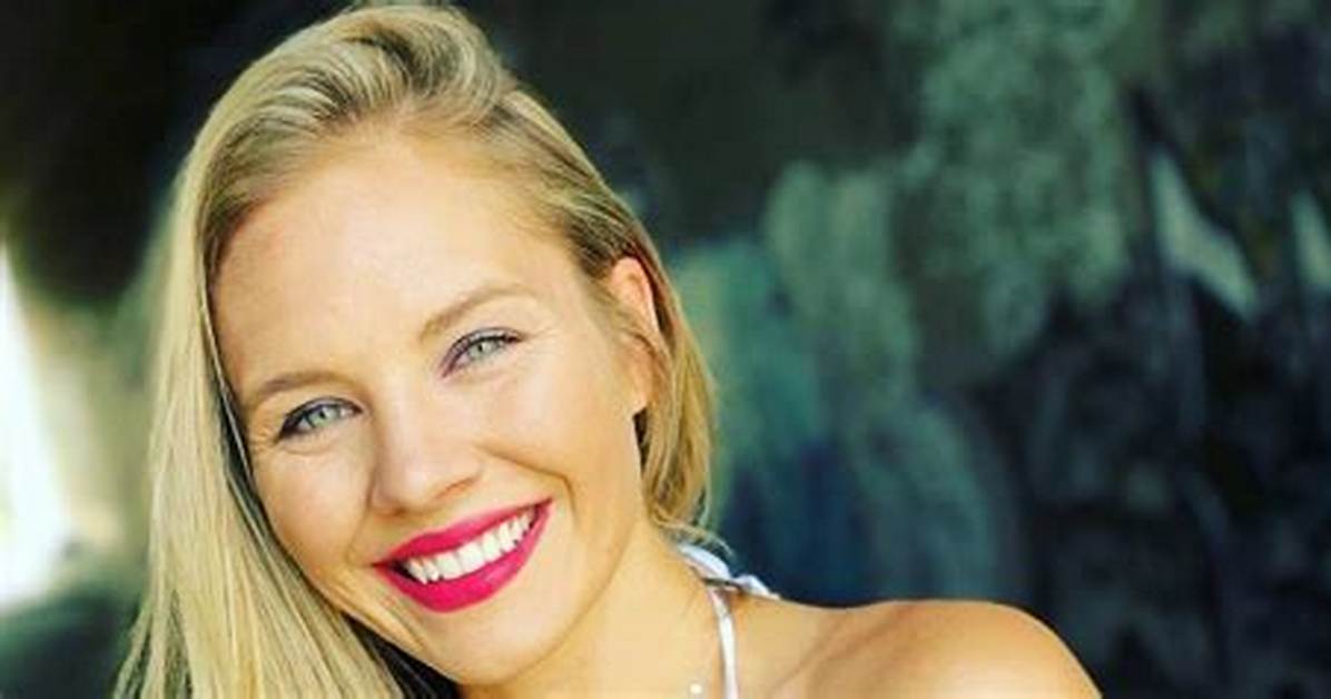 Amy Johnston - Net Worth, Age, Height, Birthday, Bio, Wiki!