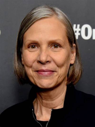Amy Morton Net Worth, Age, Height, Bio, Birthday, Wiki!