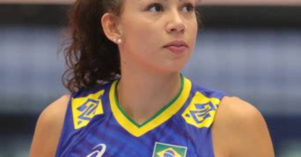 Ana Carolina Da Silva - Net Worth, Age, Height, Birthday, Bio, Wiki!