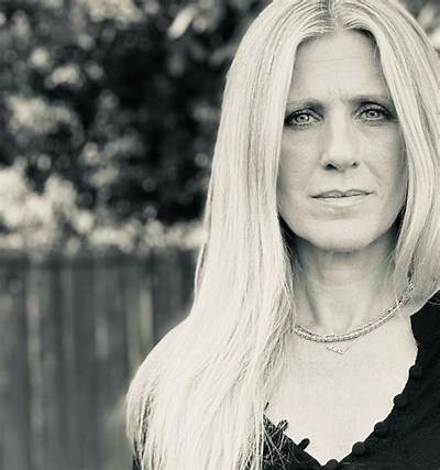 Andrea Bendewald Net Worth, Age, Height, Bio, Birthday, Wiki!