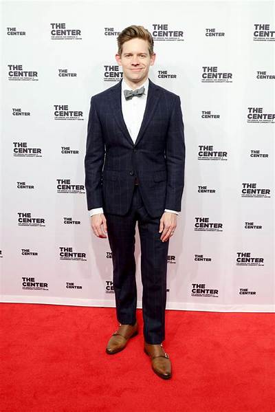 Andrew Keenan-Bolger - Net Worth, Age, Height, Birthday, Bio, Wiki!