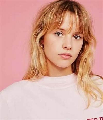 Angele Van Laeken - Net Worth, Age, Height, Birthday, Bio, Wiki!