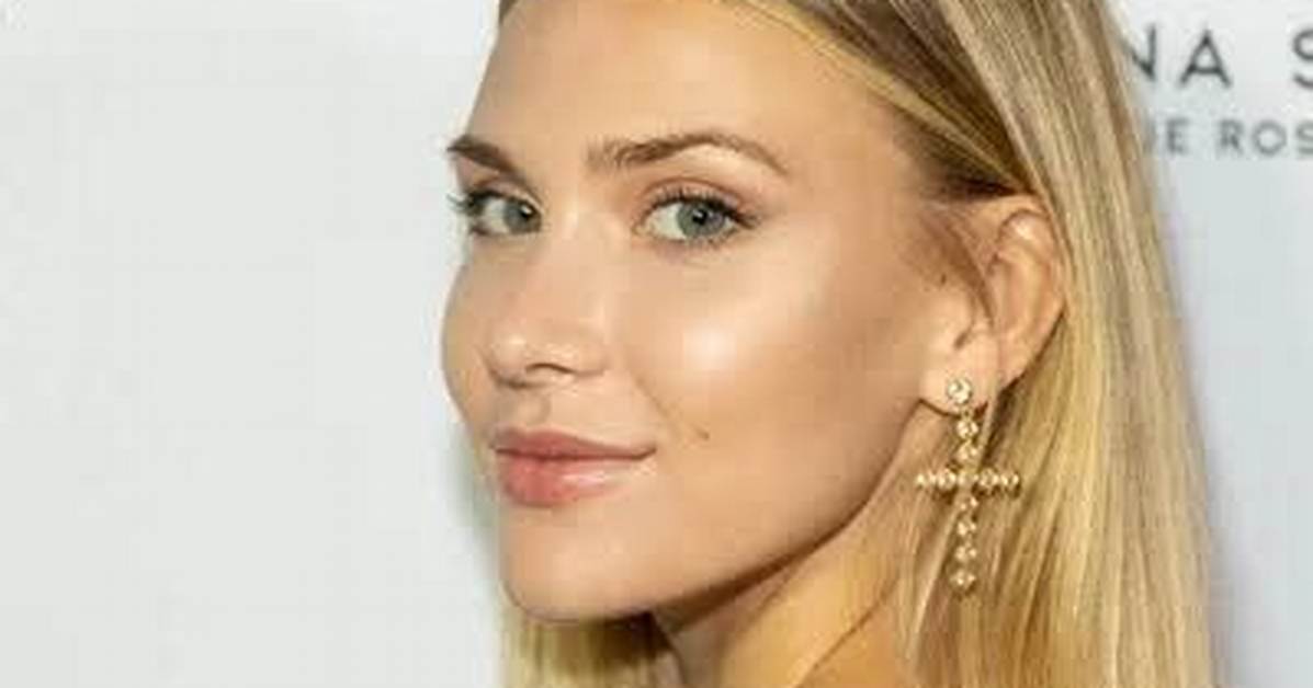 Angelica Salek - Net Worth, Age, Height, Birthday, Bio, Wiki!