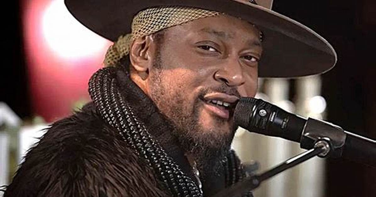Angelo Moore - Net Worth, Age, Height, Birthday, Bio, Wiki!