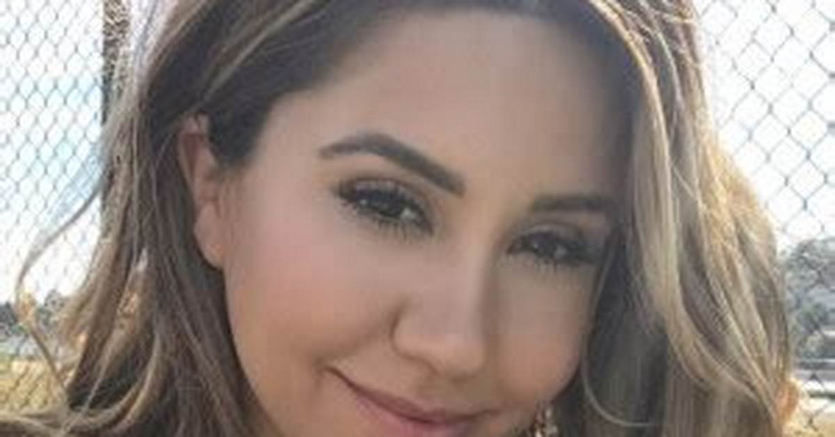 Ani Net Worth, Age, Height, Bio, Birthday, Wiki!