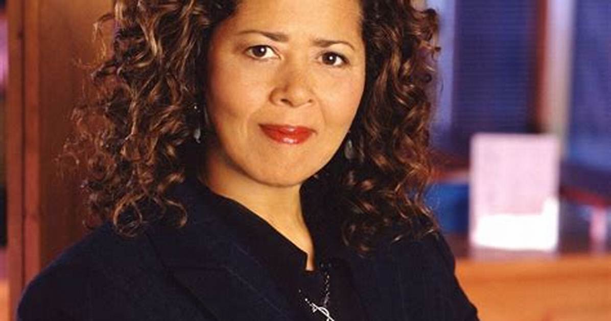 Anna Deavere Smith - Net Worth, Age, Height, Birthday, Bio, Wiki!