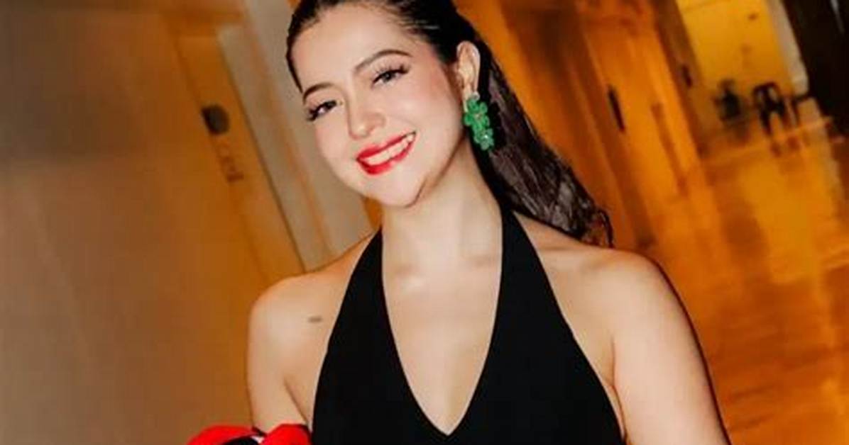 Anna Foster - Net Worth, Age, Height, Birthday, Bio, Wiki!