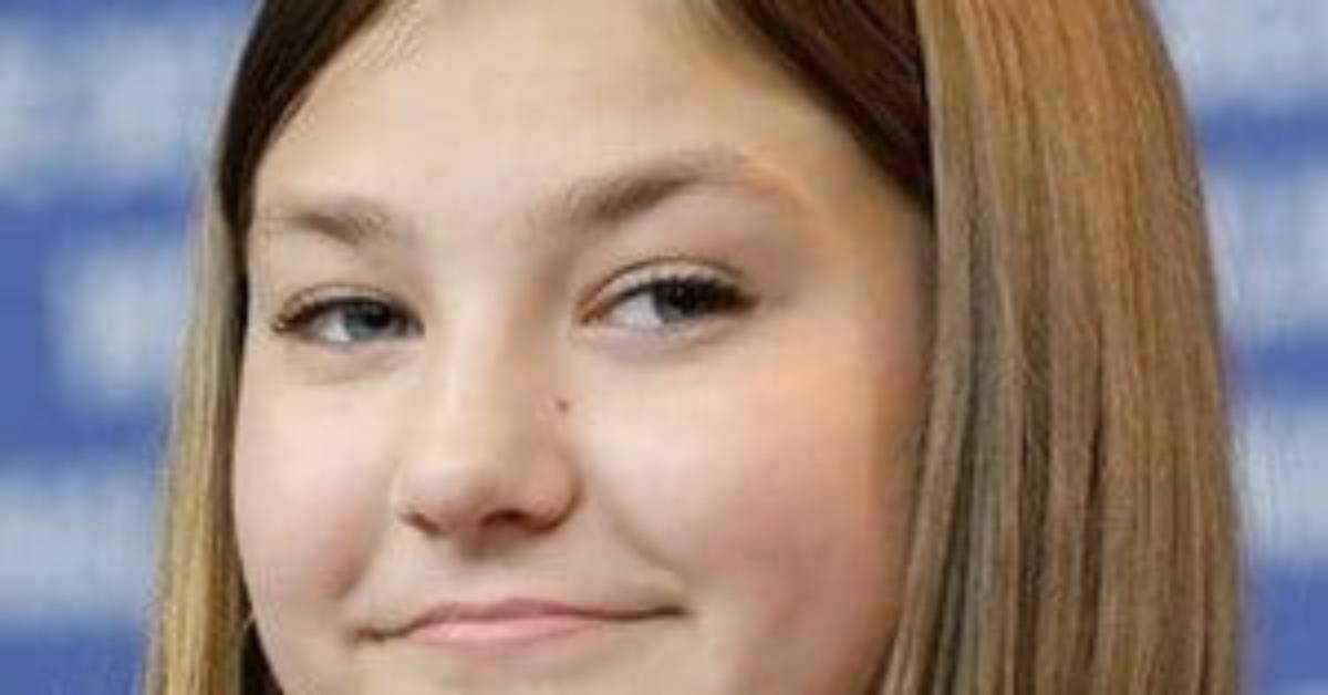 Anna Pniowsky - Net Worth, Age, Height, Birthday, Bio, Wiki!