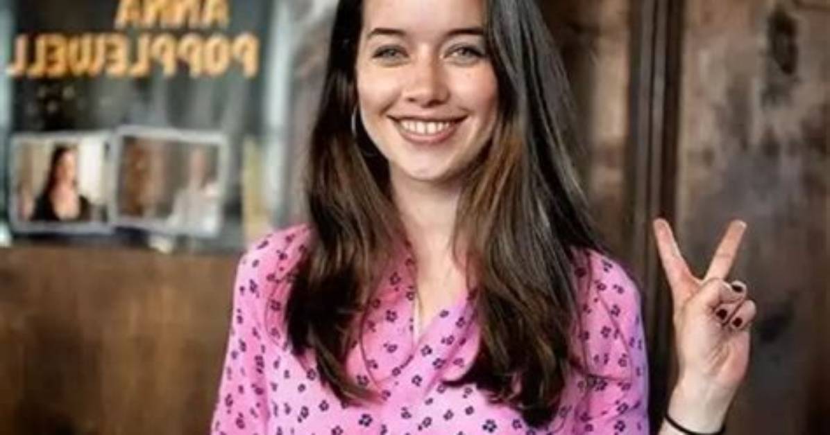 Anna Popplewell Net Worth, Age, Height, Bio, Birthday, Wiki!