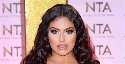 Anna Vakili Net Worth, Age, Height, Bio, Birthday, Wiki!