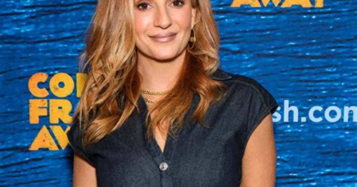 Anneliese Van Der Pol Net Worth 2024, Age, Height, Bio, Birthday, Wiki!