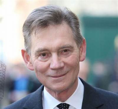 Anthony Andrews - Net Worth, Age, Height, Birthday, Bio, Wiki!