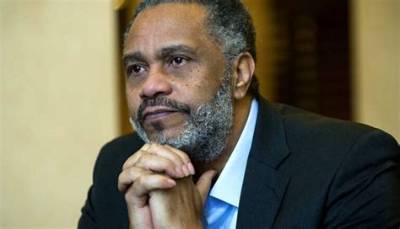 Anthony Ray Hinton Net Worth, Age, Height, Bio, Birthday, Wiki!