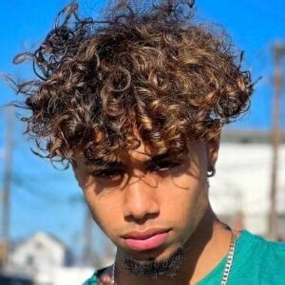 Antoniotoowavy Net Worth, Age, Height, Bio, Birthday, Wiki!